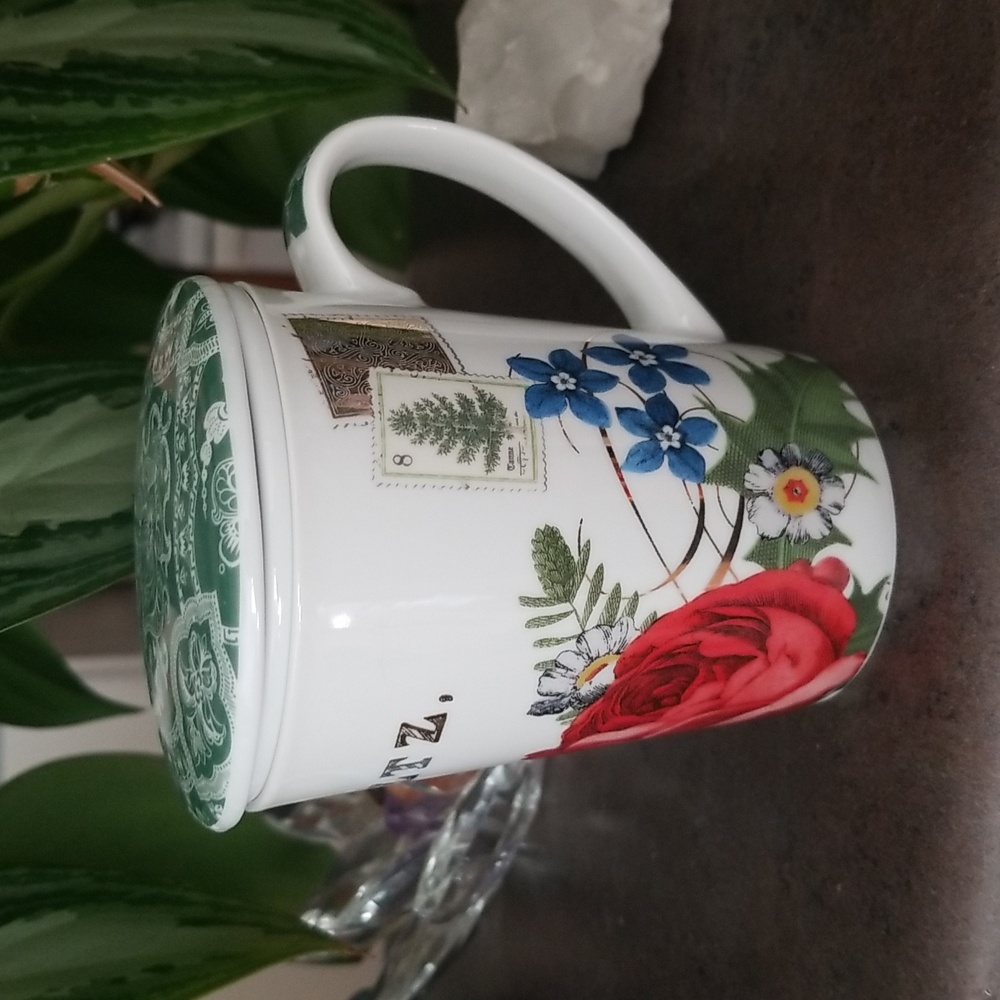 Fringe Studio Christmas Porcelain Teacup Mug with Steeper and Lid